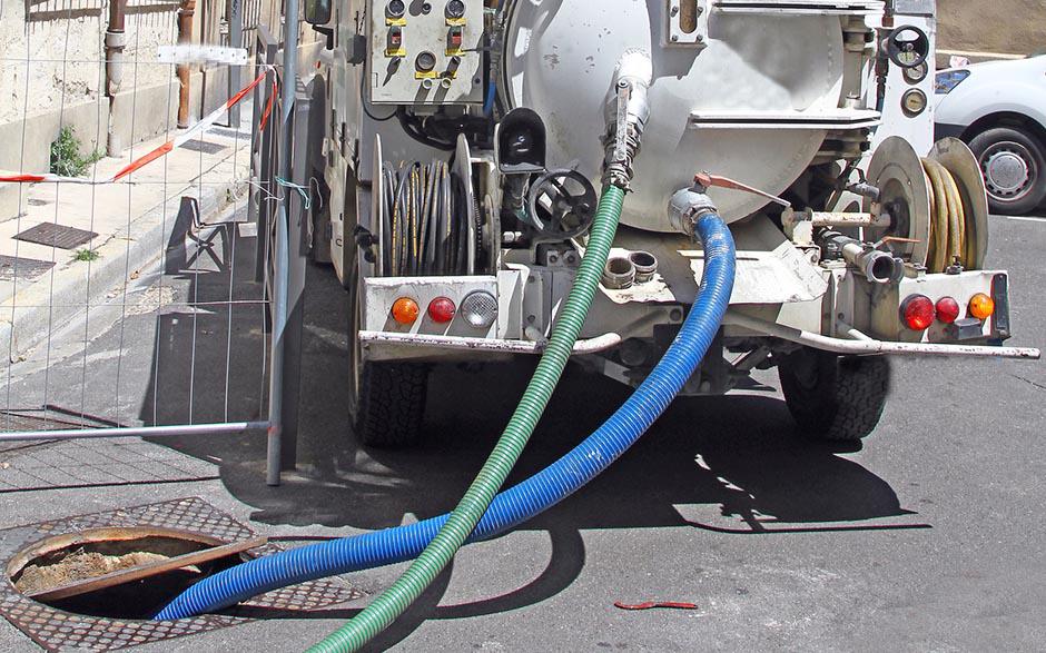  comment déboucher un wc Gaillon-sur-Montcient